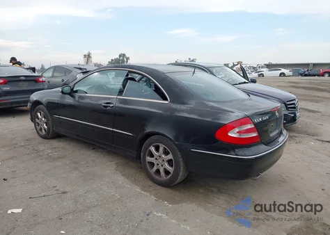 2004 Mercedes-Benz Clk 320 из США, поврежденный, VIN WDBTJ65J84F079384